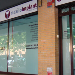 maxilo-implant018